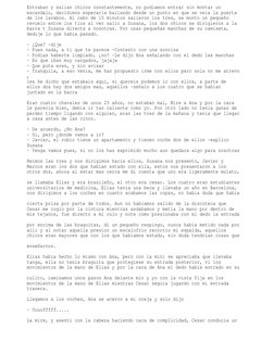 Entraban y salian chicos constantemente, no podiamos entrar sin montar un 
escandalo, decidimos esperarla bailando desde un p