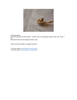 (http://2.bp.blogspot.com/-3NNyFaXXGJE/VWGkcYYHasI/AAAAAAAAFDs/IR1S7YDIiuY/s1600/DSC06175.JPG)Coser las piezas.
Encima de lo