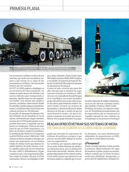 10 historia y  vida
 PRIMERA PLANA 
con un enorme y brillante revólver de una 
sola bala, que tarda una eternidad en car-
gar