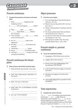 Present continuous
1 	 Complete the questions and answers and match 
them.
1 	 What 
 (happen) at the 
shopping centre? 
2