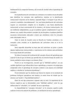 fundamental de la compresión humana y de la teoría de Ausubel sobre el aprendizaje de 
conceptos.
En la planificación del cur